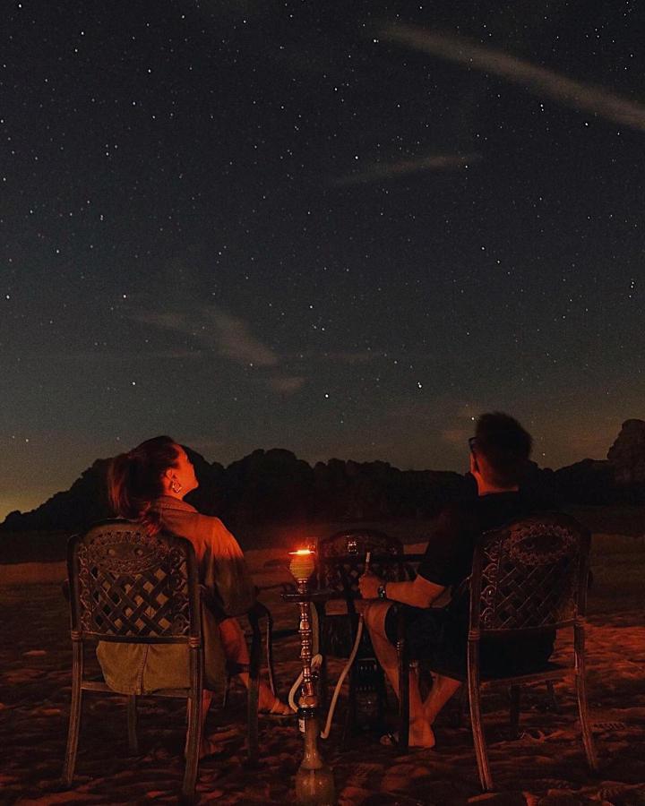 Golden Day Hotel Wadi Rum Bagian luar foto