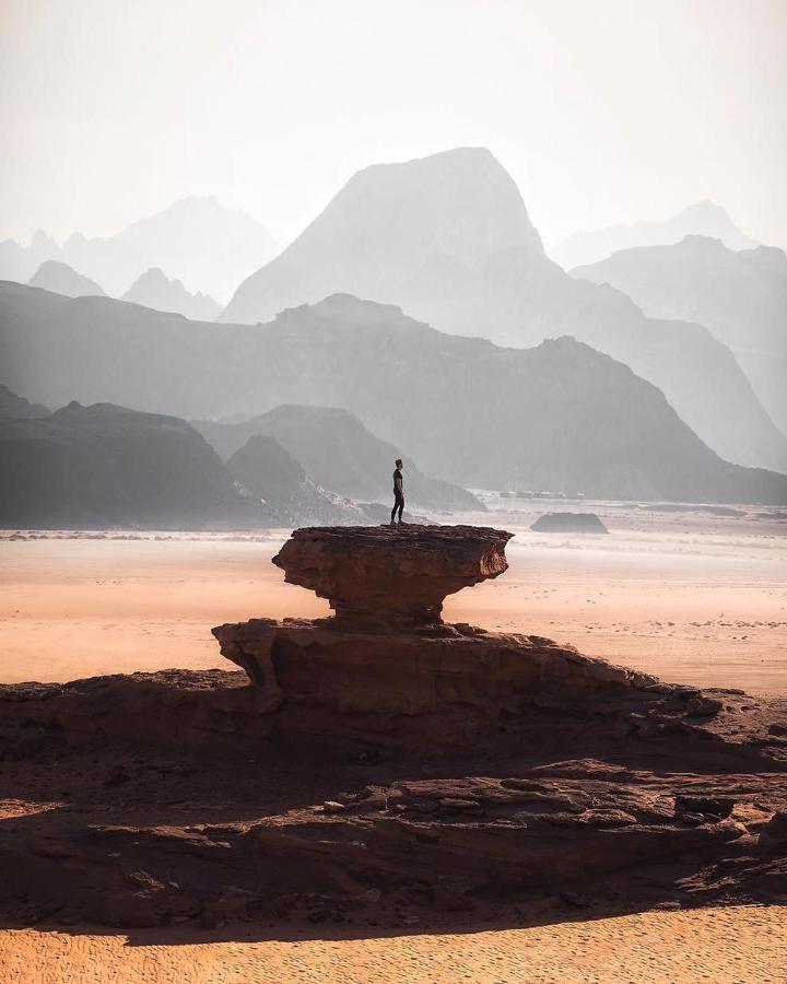 Golden Day Hotel Wadi Rum Bagian luar foto